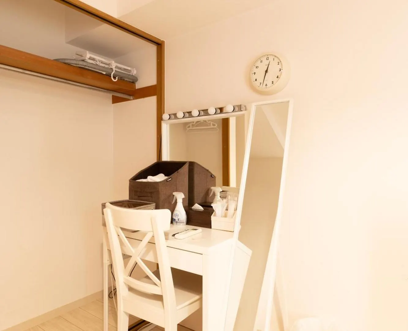 コンフィデンスロン205 Apartment Osaka Japan
