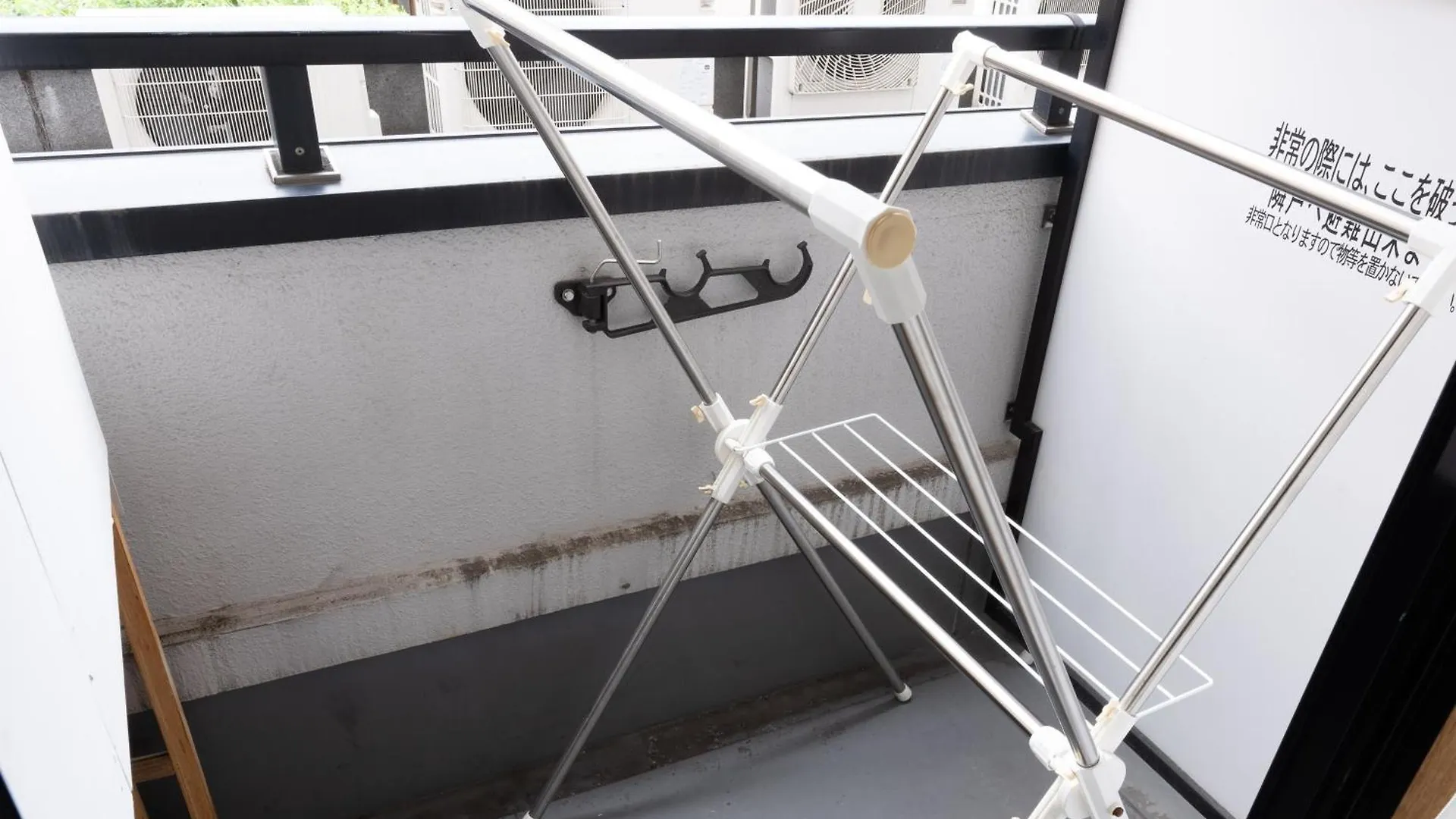 コンフィデンスロン205 Apartment Osaka Japan